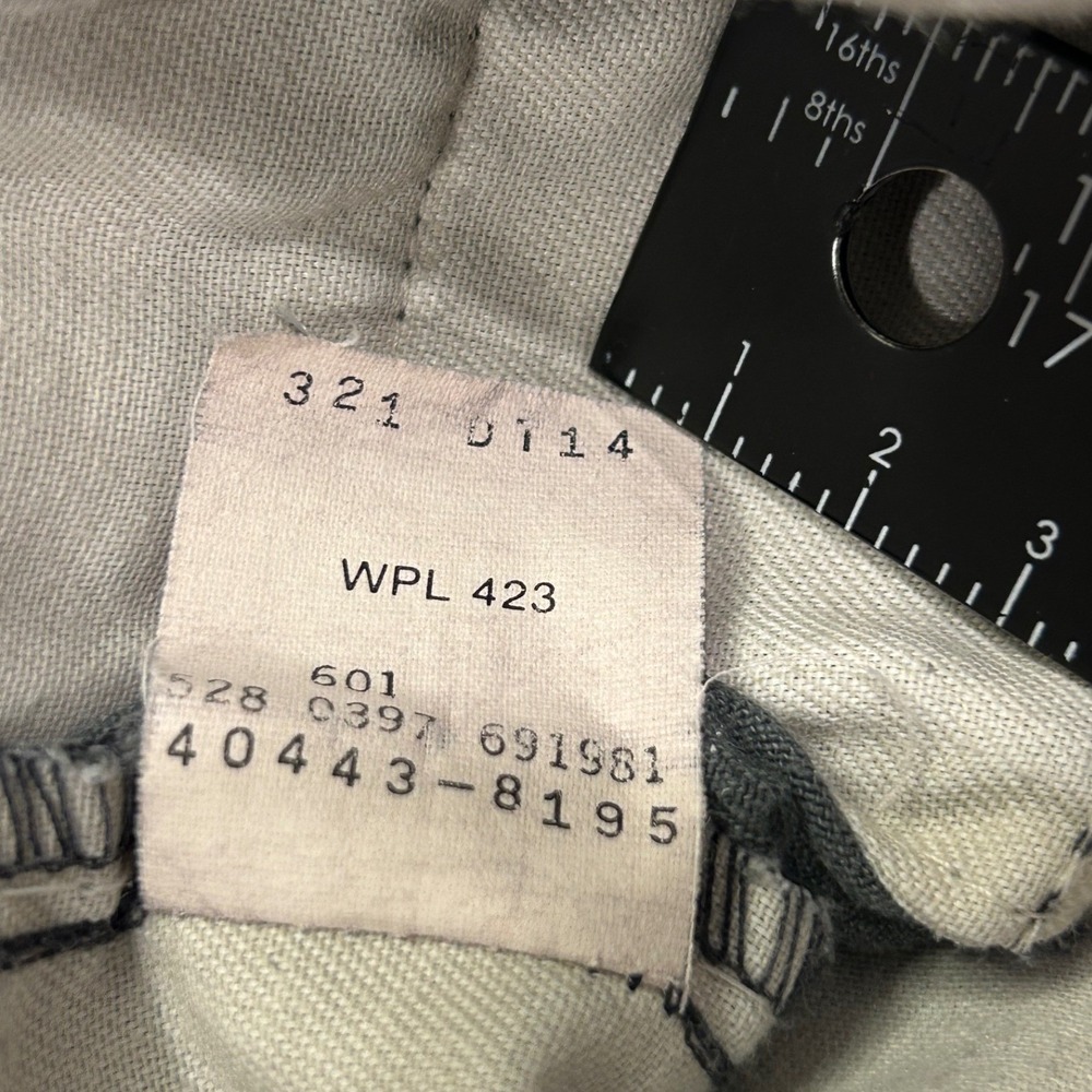 Vintage Dockers Gray Pleated Khaki Pants Classic Fit Mens 33x29 - Picture 5 of 12